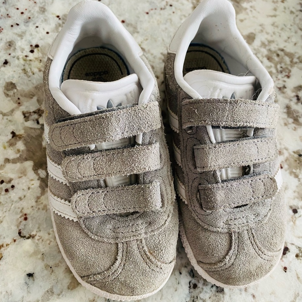 Adidas - Picture 2 of 5